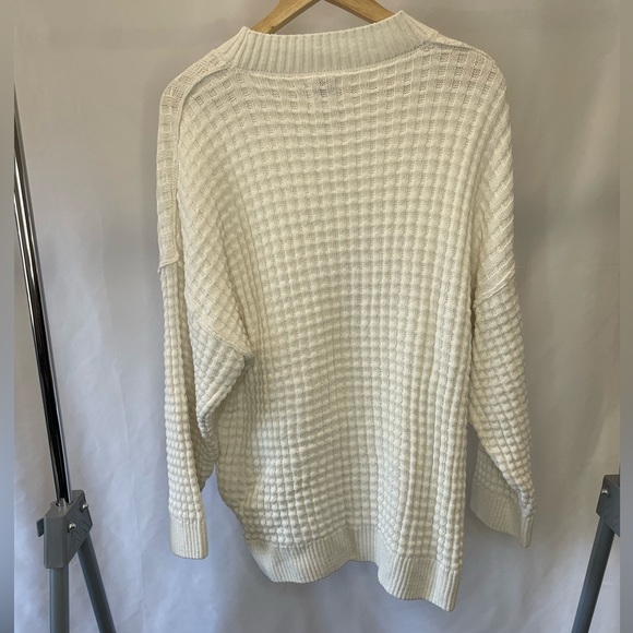 Oversized BDG White Waffle Sweater - Picture 3 of 4